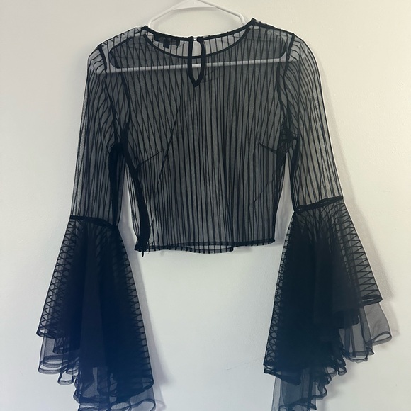 Gorgeous black see through top with long flare sleeves. - Picture 3 of 3